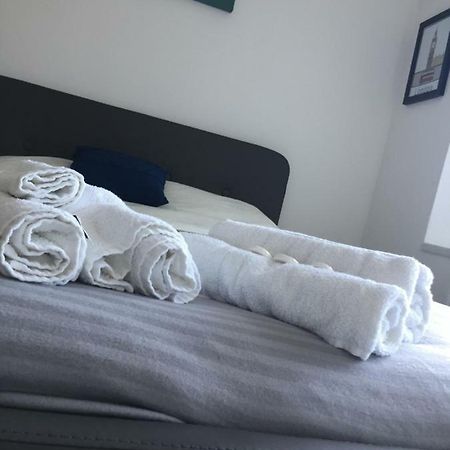 Sama'S Stylish Hotel Room 4 Manchester Buitenkant foto